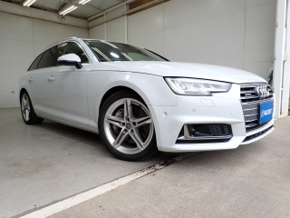 AUDI A4 2020