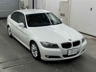 BMW 3 SERIES 2011