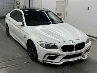 BMW 5 SERIES 2012