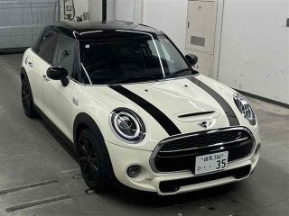 BMW MINI 2021