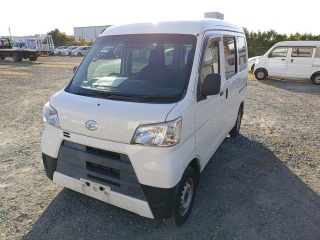 DAIHATSU HIJET VAN 2019