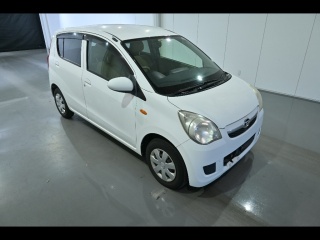 DAIHATSU MIRA 2010