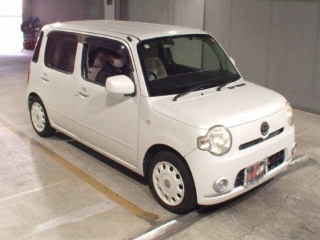 DAIHATSU MIRA 2012