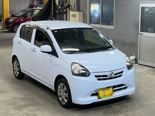 DAIHATSU MIRA E S 2012