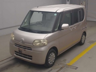 DAIHATSU TANTO 2010