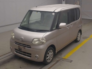 DAIHATSU TANTO 2010
