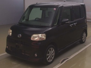 DAIHATSU TANTO 2010