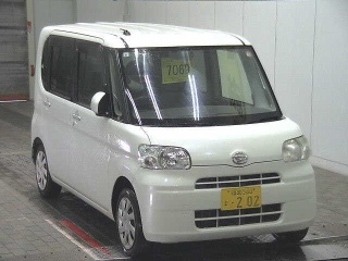 DAIHATSU TANTO 2013
