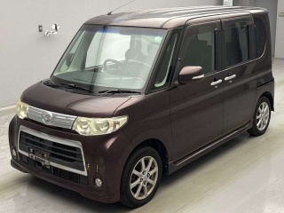 DAIHATSU TANTO 2010