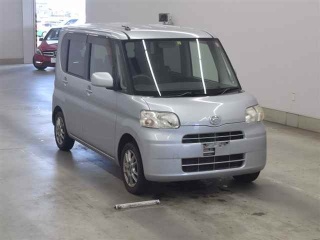 DAIHATSU TANTO 2012