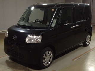 DAIHATSU TANTO 2011