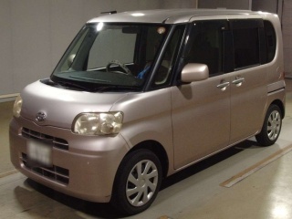 DAIHATSU TANTO 2013