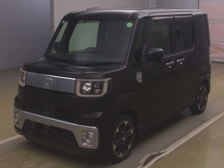 DAIHATSU WAKE 2015
