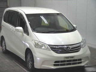 HONDA FREED 2012
