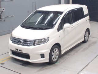 HONDA FREED 2010