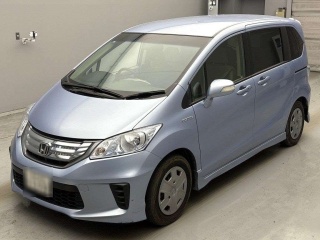 HONDA FREED 2013