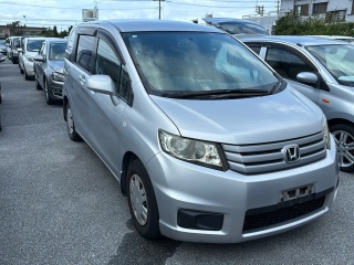 HONDA FREED 2010