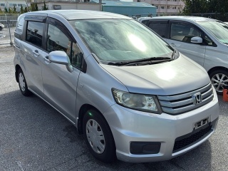 HONDA FREED 2011