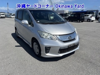 HONDA FREED 2013