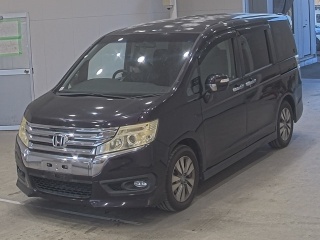 HONDA STEP WAGON 2012