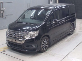 HONDA STEP WAGON 2013