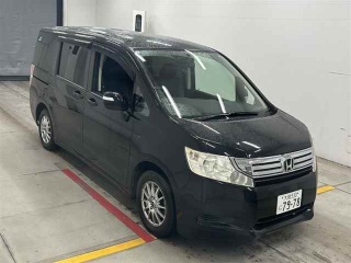 HONDA STEP WAGON 2011