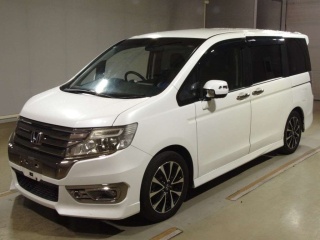 HONDA STEP WAGON 2014