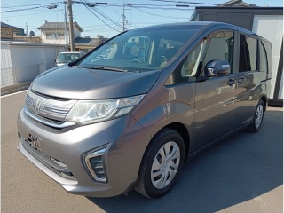 HONDA STEP WAGON 2017