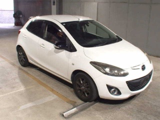 MAZDA DEMIO 2013