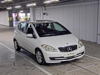 MERCEDES BENZ A CLASS 2011