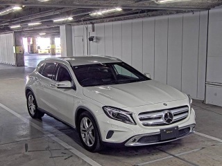 MERCEDES BENZ GLA CLASS 2015