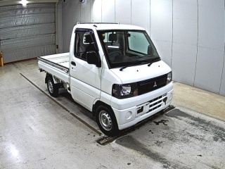 MITSUBISHI MINICAB TRUCK 2009