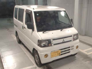 MITSUBISHI MINICAB VAN 2010