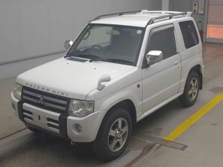 MITSUBISHI PAJERO MINI 2010