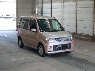 MITSUBISHI TOPPO 2010