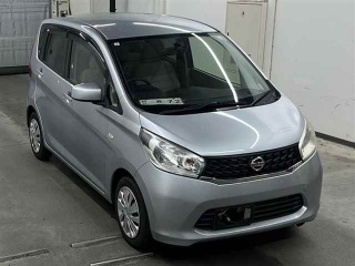 NISSAN DAYZ 2015