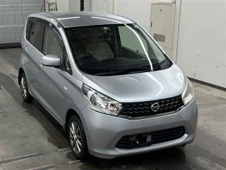 NISSAN DAYZ 2013