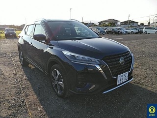 NISSAN KIX 2023