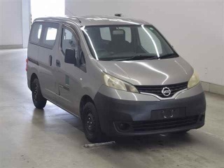 NISSAN NV200 2010