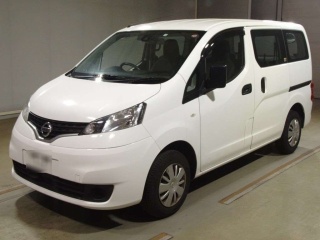 NISSAN NV200 2020