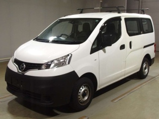 NISSAN NV200 2020