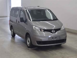 NISSAN NV200 2021