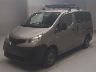 NISSAN NV200 2011