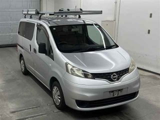 NISSAN NV200 2011