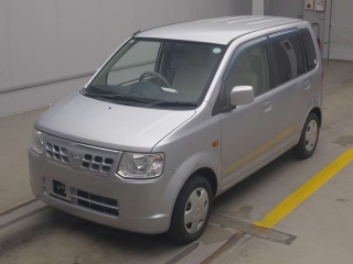 NISSAN OTTI 2013