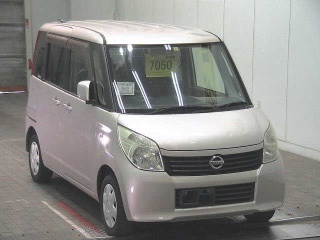 NISSAN ROOX 2010