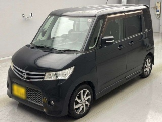 NISSAN ROOX 2010