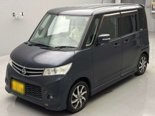 NISSAN ROOX 2011