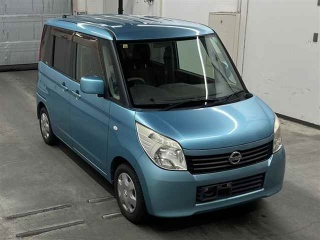 NISSAN ROOX 2012