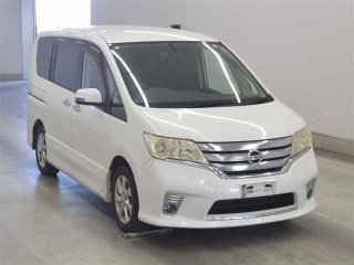 NISSAN SERENA 2011